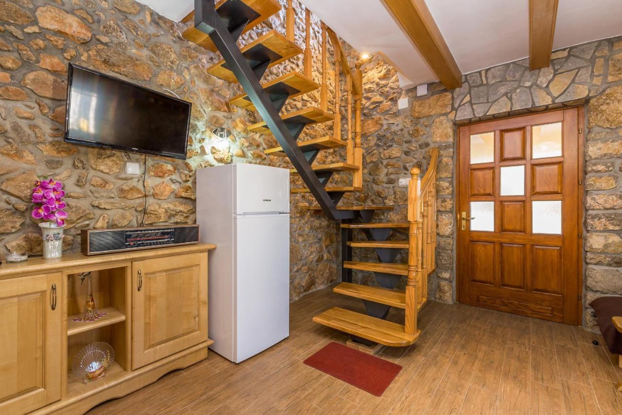 Holiday Home Vrh Exterior foto