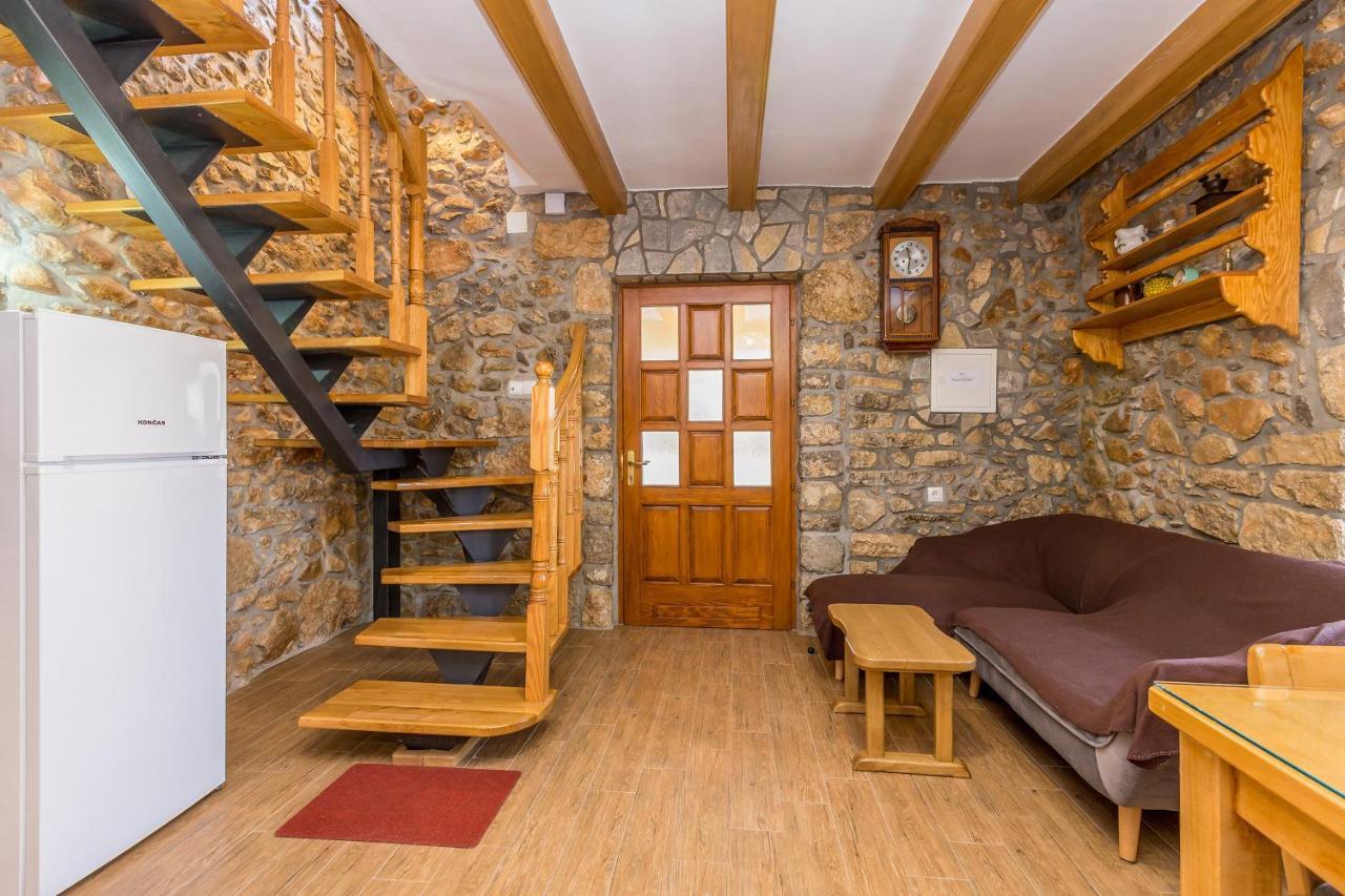 Holiday Home Vrh Exterior foto