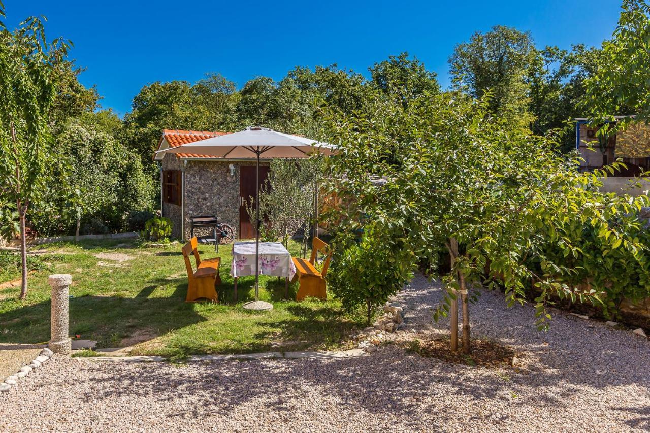 Holiday Home Vrh Exterior foto