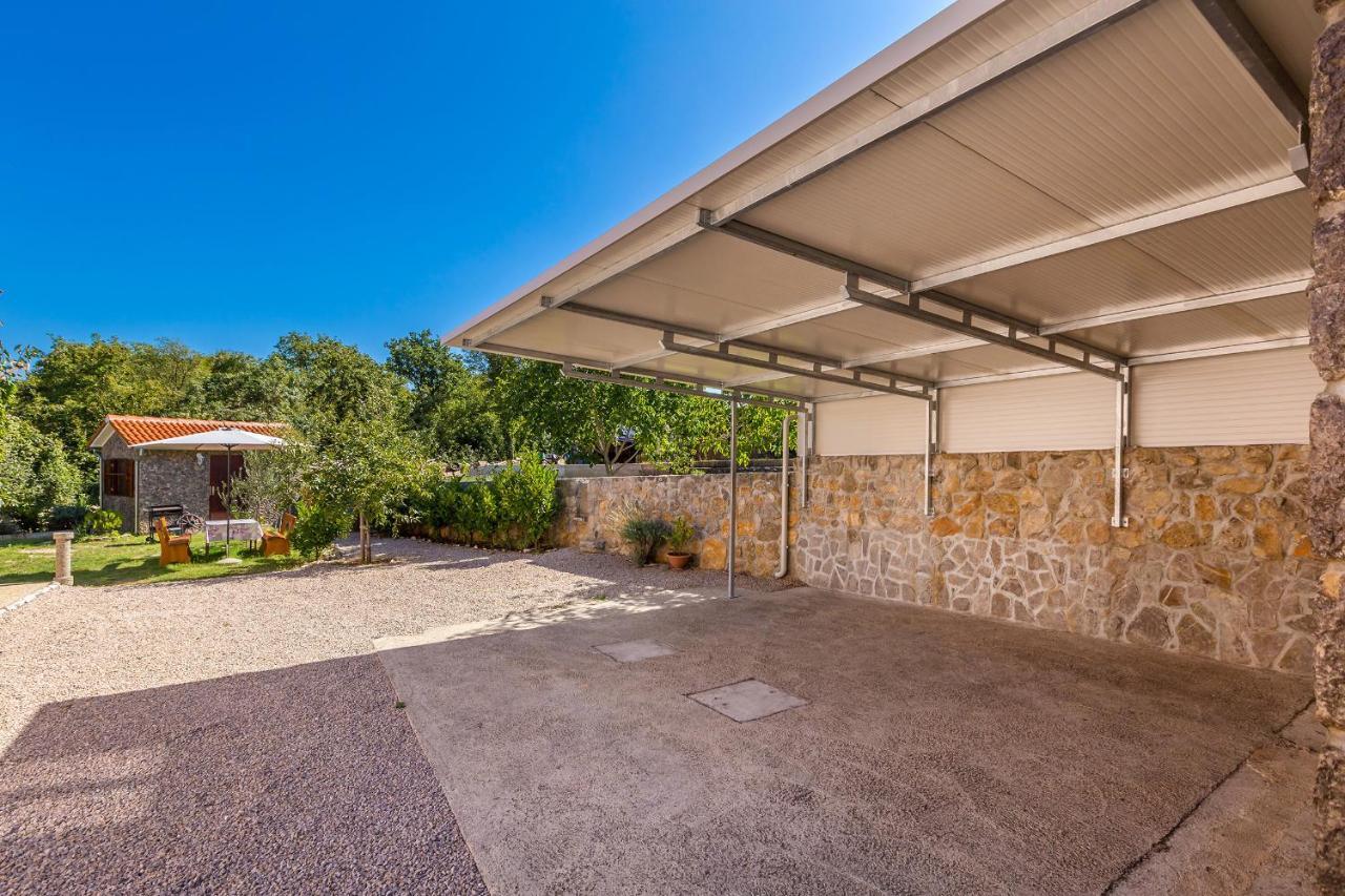 Holiday Home Vrh Exterior foto